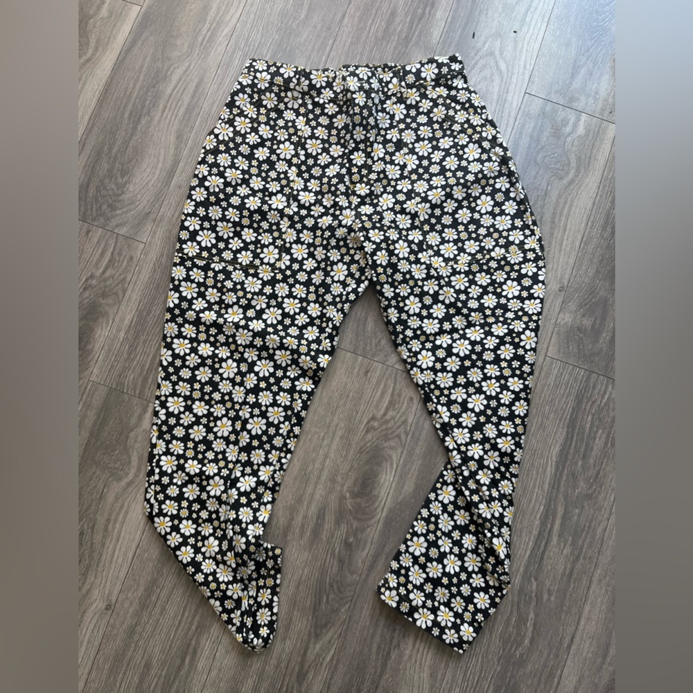 Big Bud Press Pencil Pants in Black Lazy Daisy
NWOUT